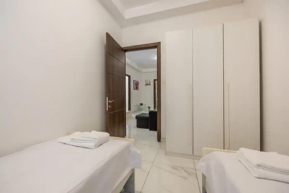 Apartment 2 Bedroom In Sliema, Malta No 6 *
